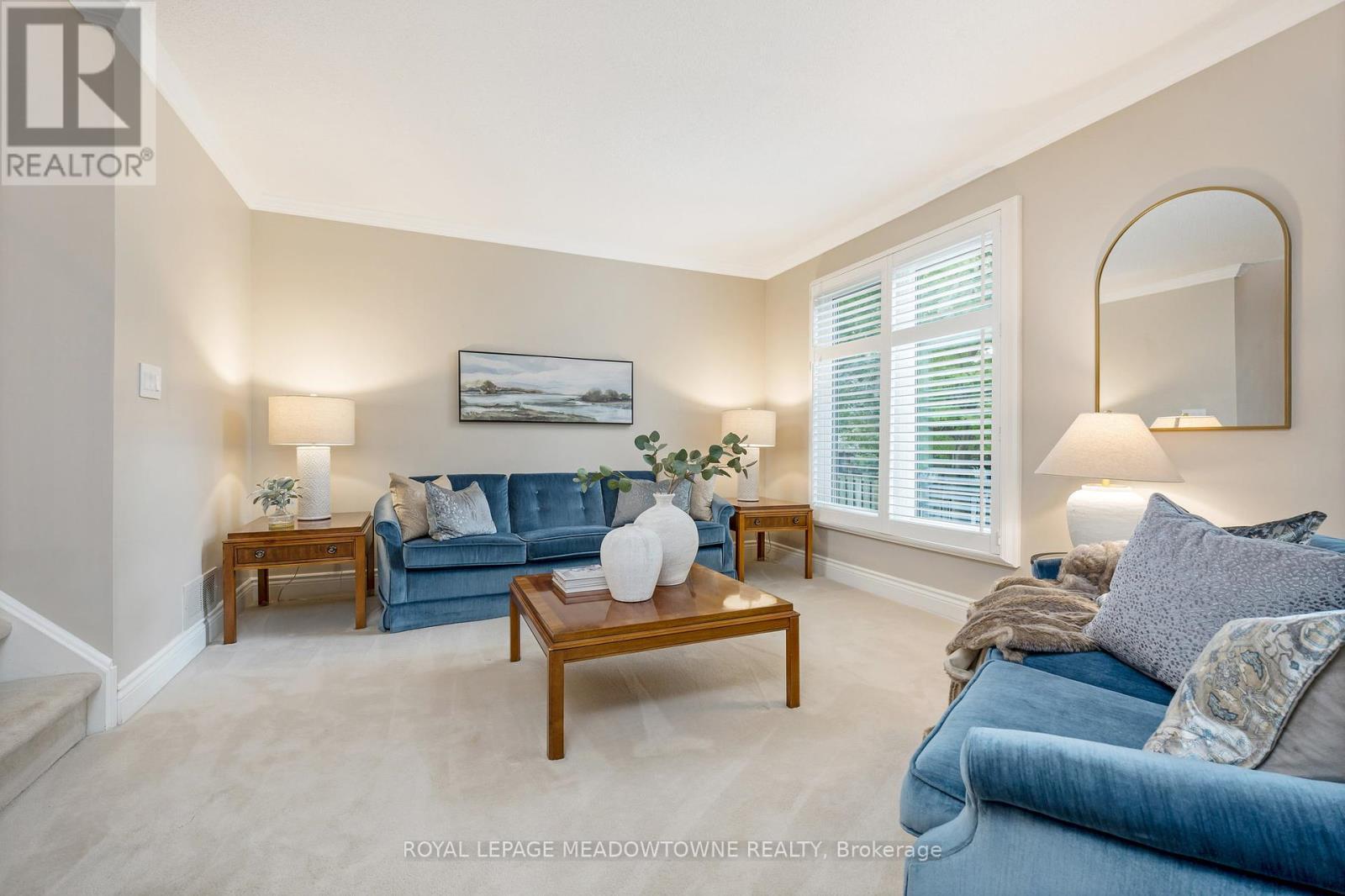 












561 HAWTHORNE CRESCENT

,
Milton,




Ontario
L9T4P8

