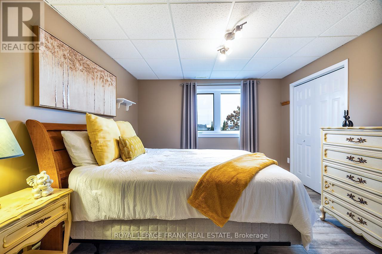 












25 SHELLEY DRIVE

,
Kawartha Lakes (Little Britain),




Ontario
K0M2C0

