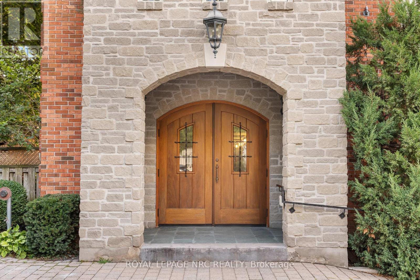 












101 - 55 MAIN STREET

,
St. Catharines (Port Dalhousie),




Ontario
L2N4T8

