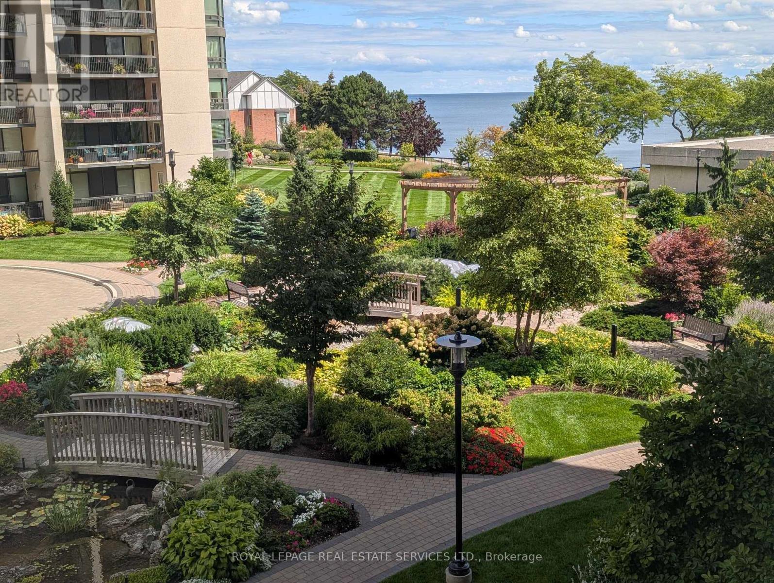 












306 - 2180 MARINE DRIVE

,
Oakville,




Ontario
L6L5V2


