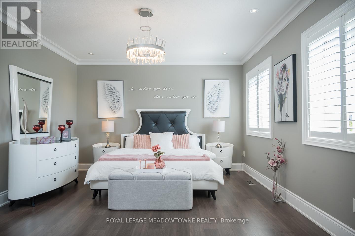 












229 BELMORE COURT

,
Milton,




Ontario
L9E1H5


