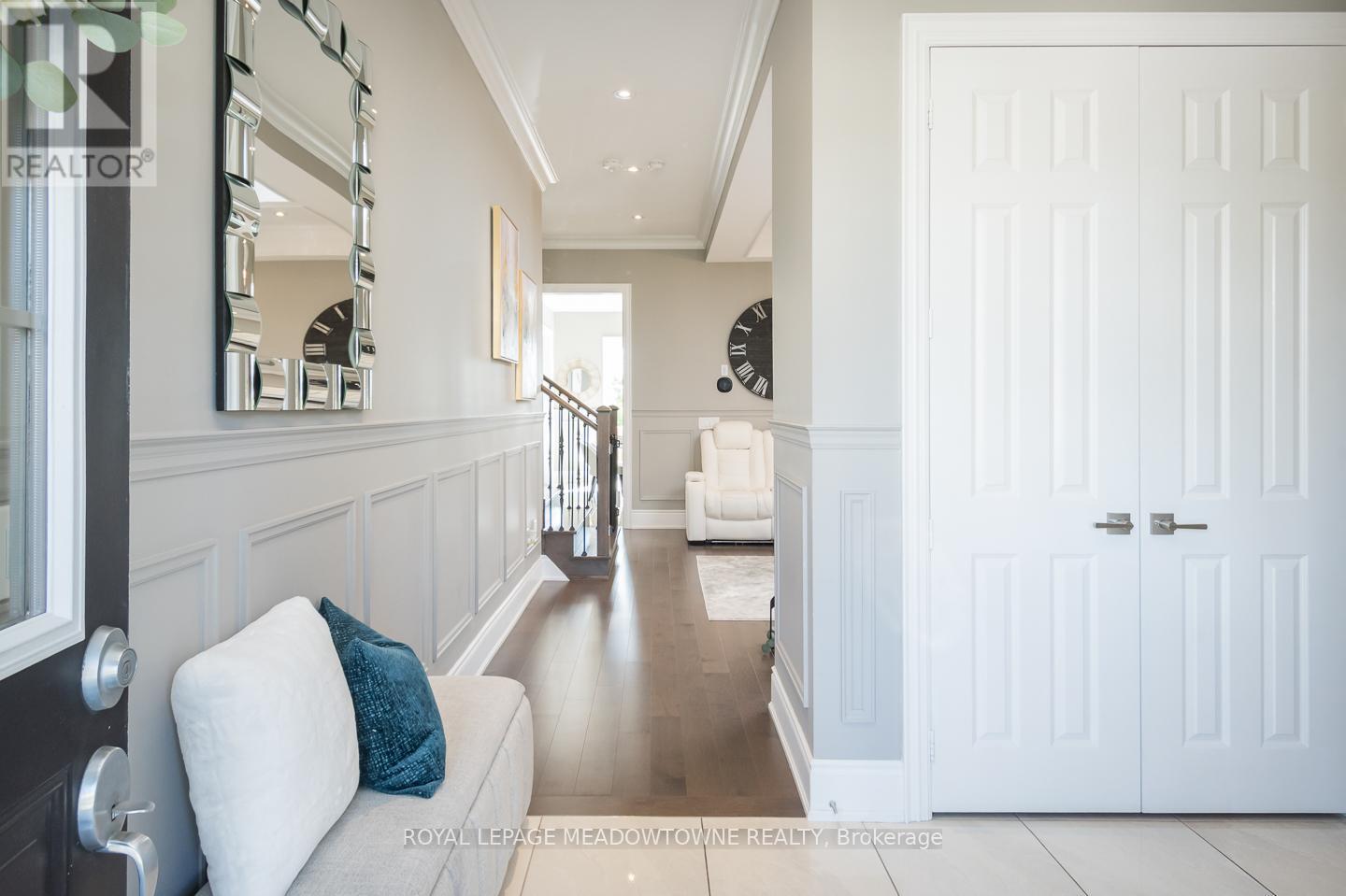 












229 BELMORE COURT

,
Milton,




Ontario
L9E1H5

