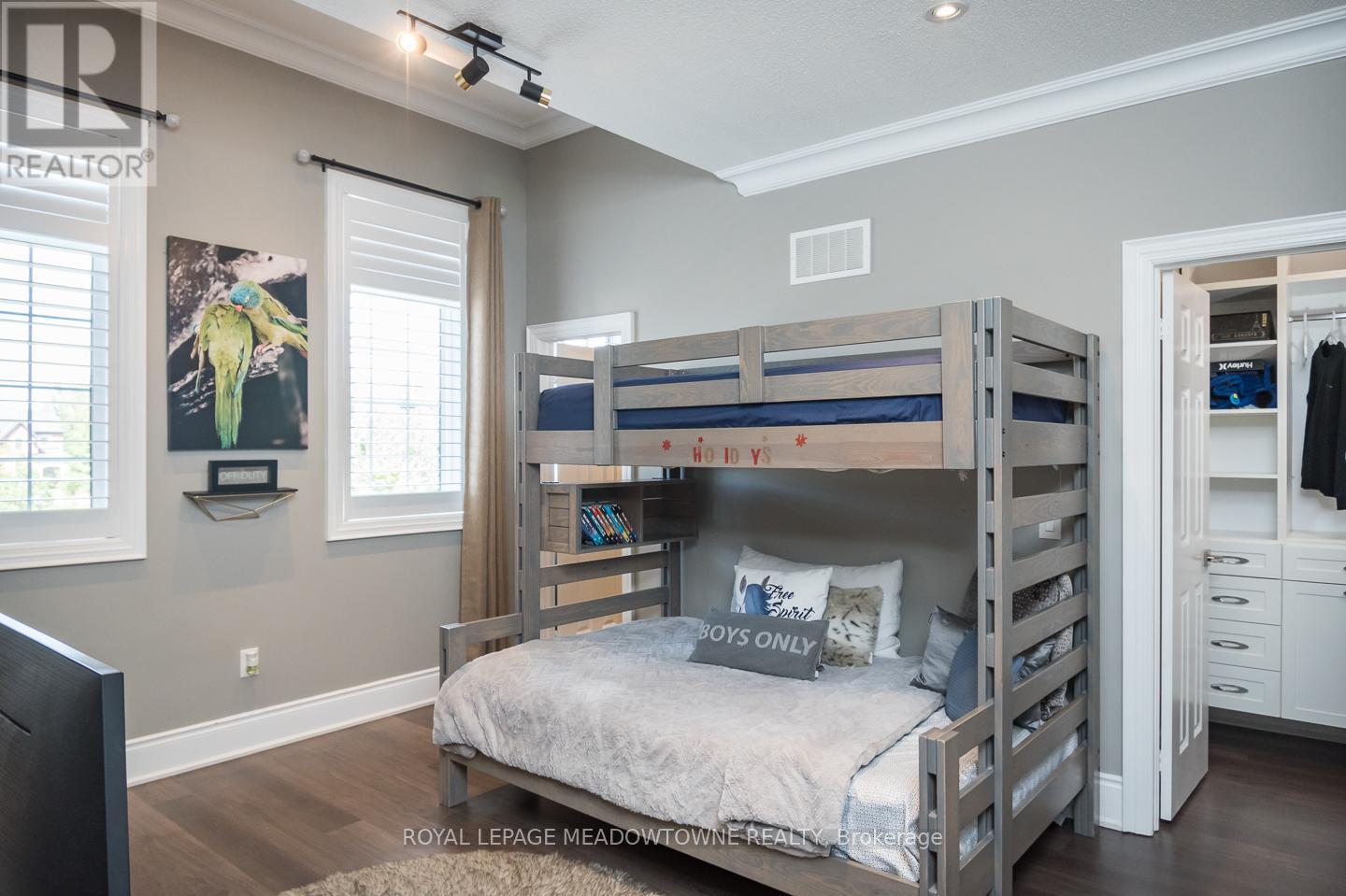 












229 BELMORE COURT

,
Milton,




Ontario
L9E1H5

