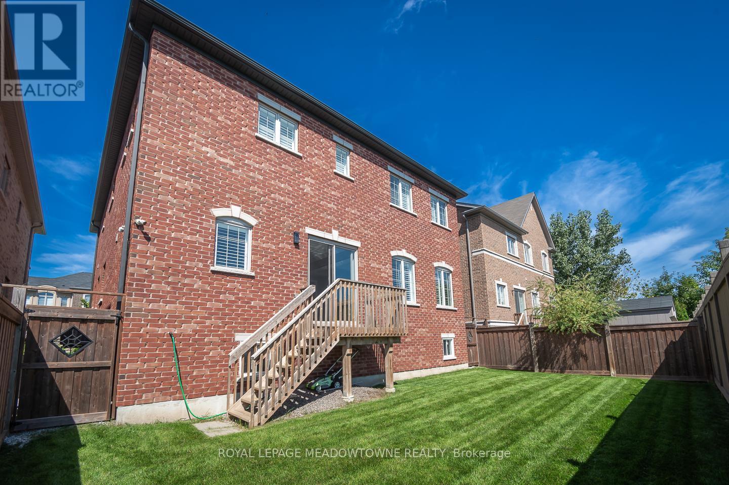 












229 BELMORE COURT

,
Milton,




Ontario
L9E1H5

