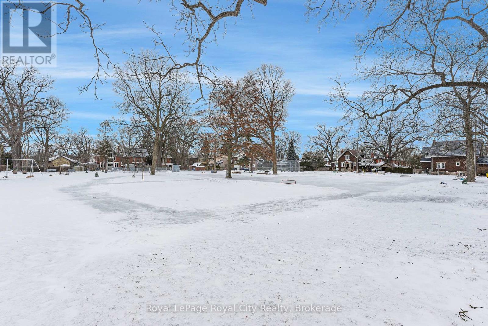 












81 EDINBURGH ROAD N

,
Guelph (Downtown),




Ontario
N1H5R2

