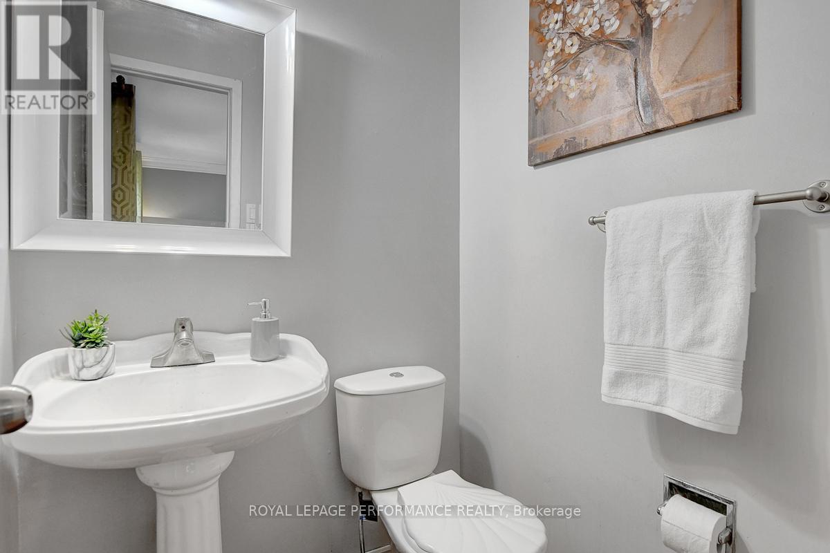 












124 DES PINS STREET

,
Russell,




Ontario
K4R1C5

