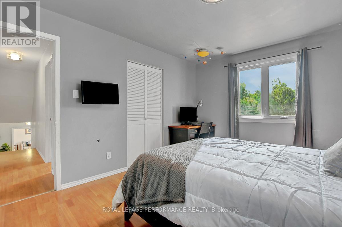 












124 DES PINS STREET

,
Russell,




Ontario
K4R1C5

