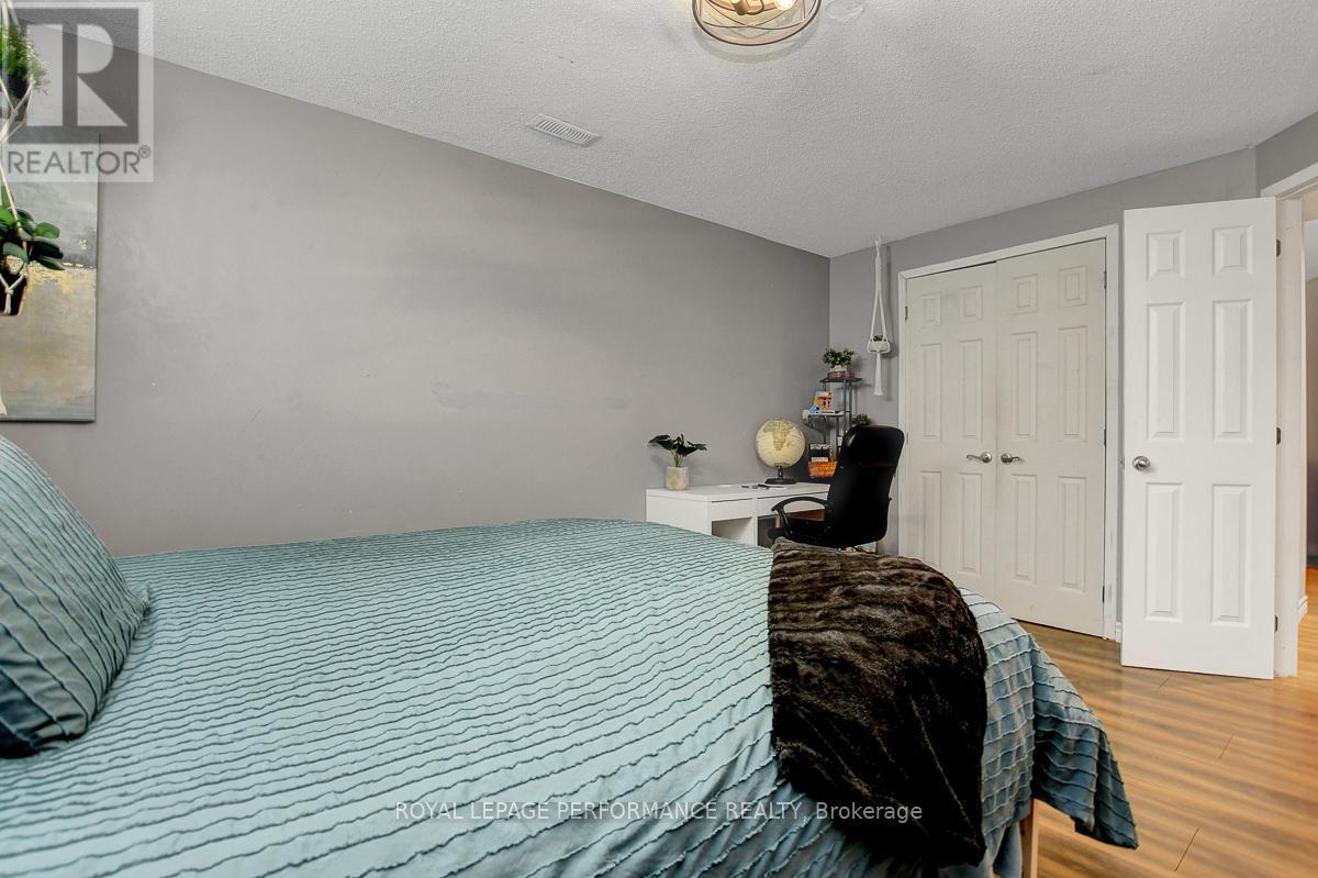 












124 DES PINS STREET

,
Russell,




Ontario
K4R1C5

