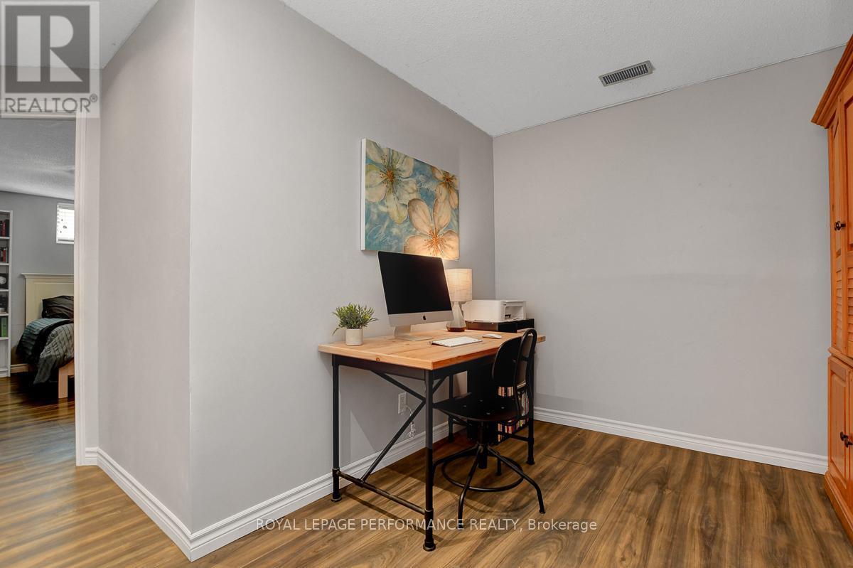 












124 DES PINS STREET

,
Russell,




Ontario
K4R1C5


