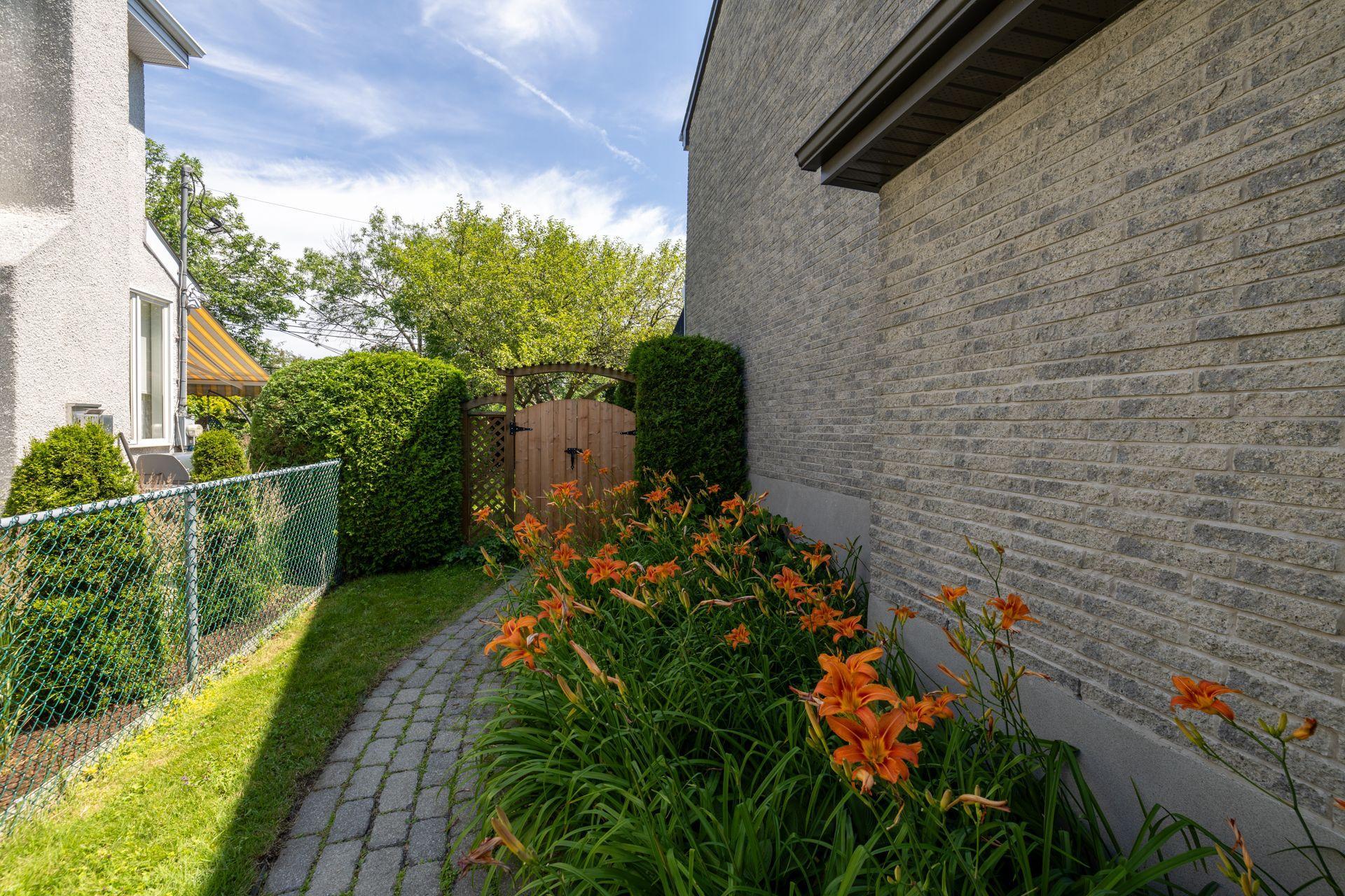 









458


Rue Roumefort

,
Montréal (L'Île-Bizard/Sainte-Geneviève),




QC
H9C2S6

