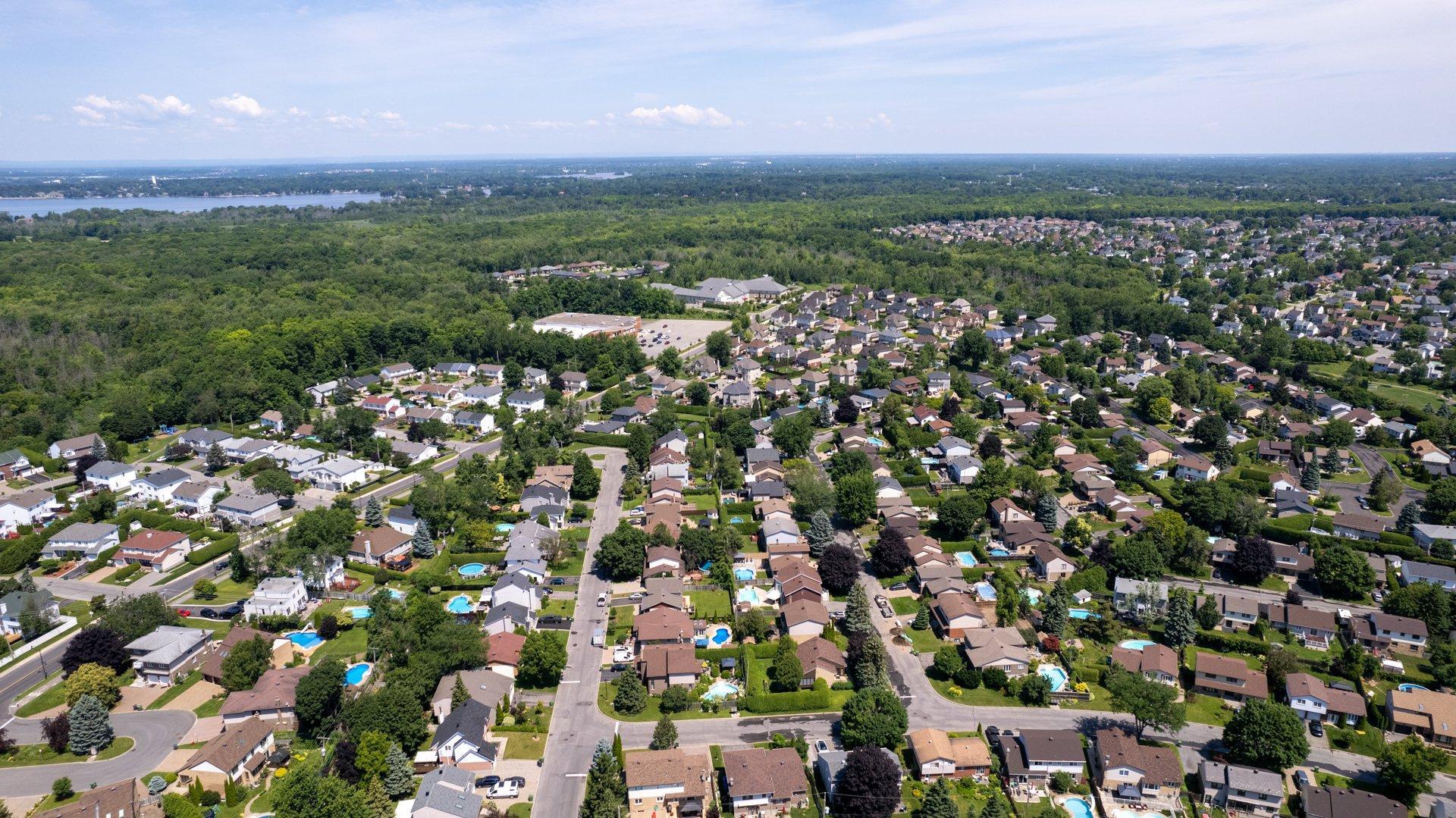 









458


Rue Roumefort

,
Montréal (L'Île-Bizard/Sainte-Geneviève),




QC
H9C2S6


