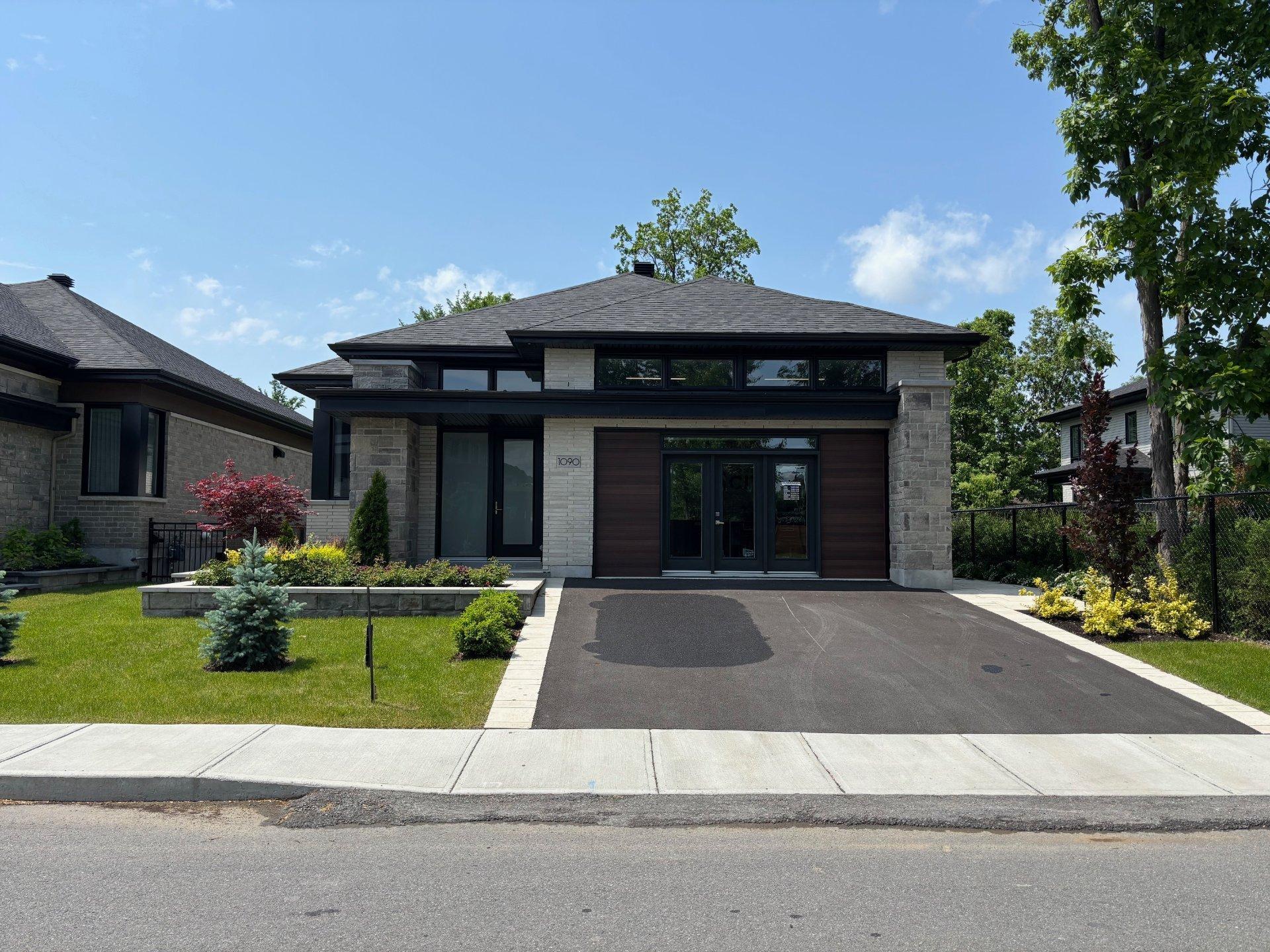 









1090


Rue Jean-Vallerand

,
Boucherville,




QC
J4B0H5

