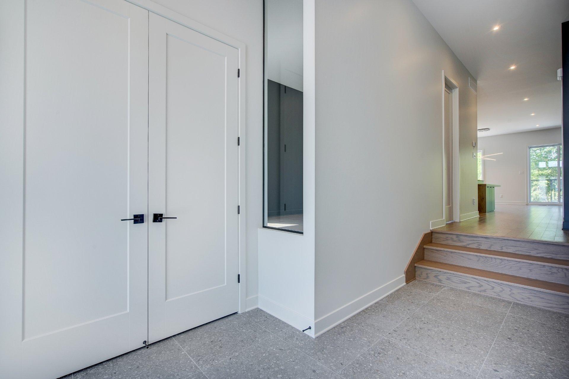 









1090


Rue Jean-Vallerand

,
Boucherville,




QC
J4B0H5


