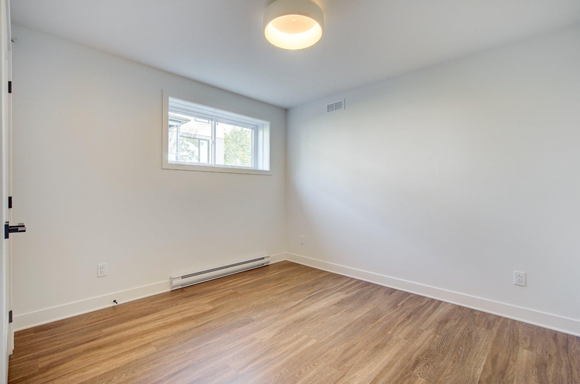 









1090


Rue Jean-Vallerand

,
Boucherville,




QC
J4B0H5

