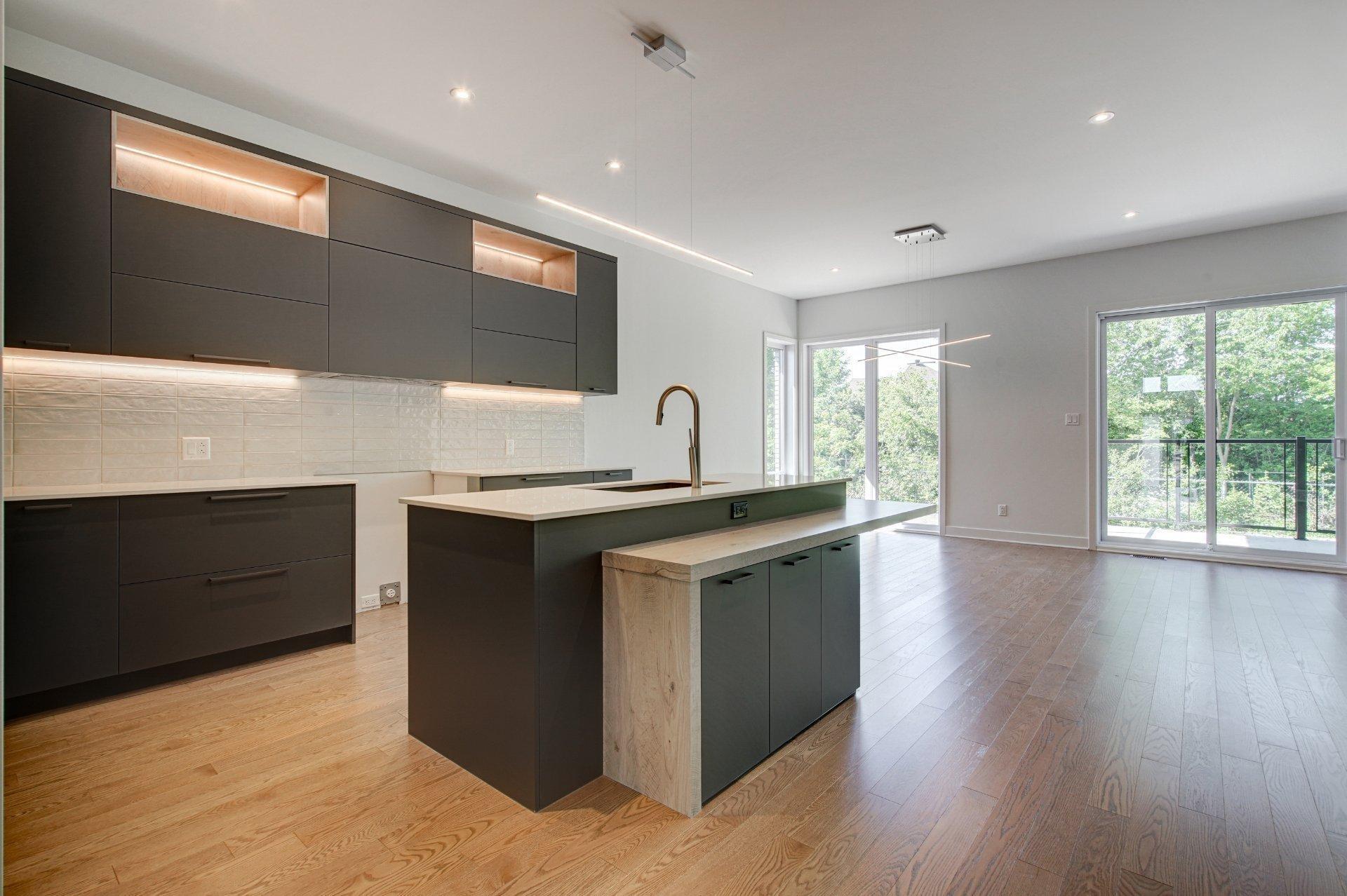 









1090


Rue Jean-Vallerand

,
Boucherville,




QC
J4B0H5

