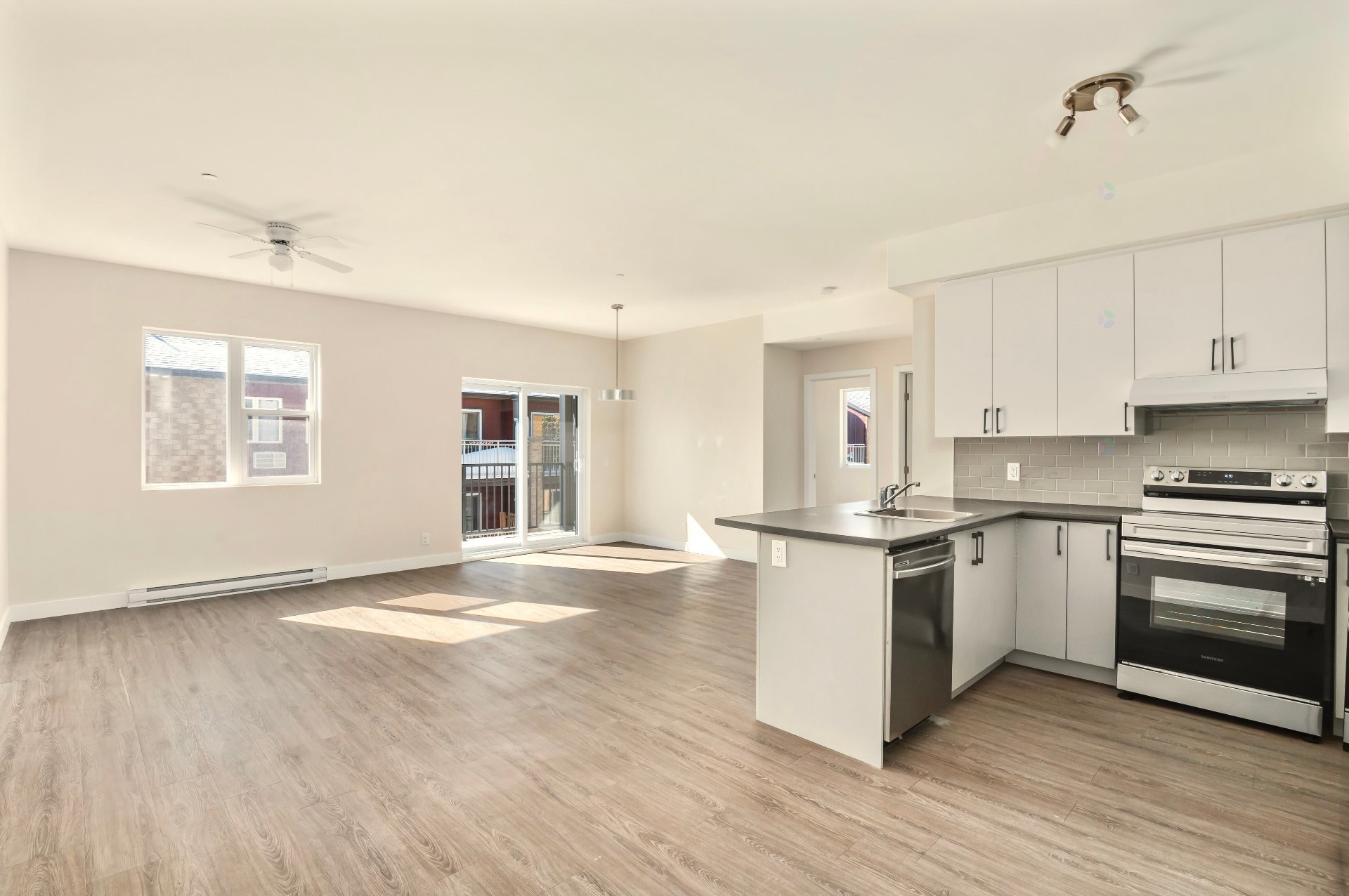 









6


Rue du Curé-André-Préseault

, 204,
Gatineau (Gatineau),




QC
J8T6N8

