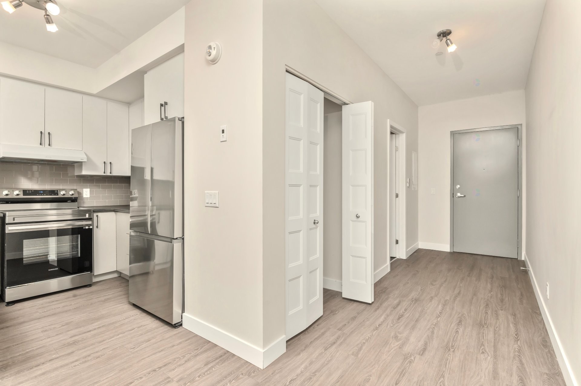 









6


Rue du Curé-André-Préseault

, 204,
Gatineau (Gatineau),




QC
J8T6N8

