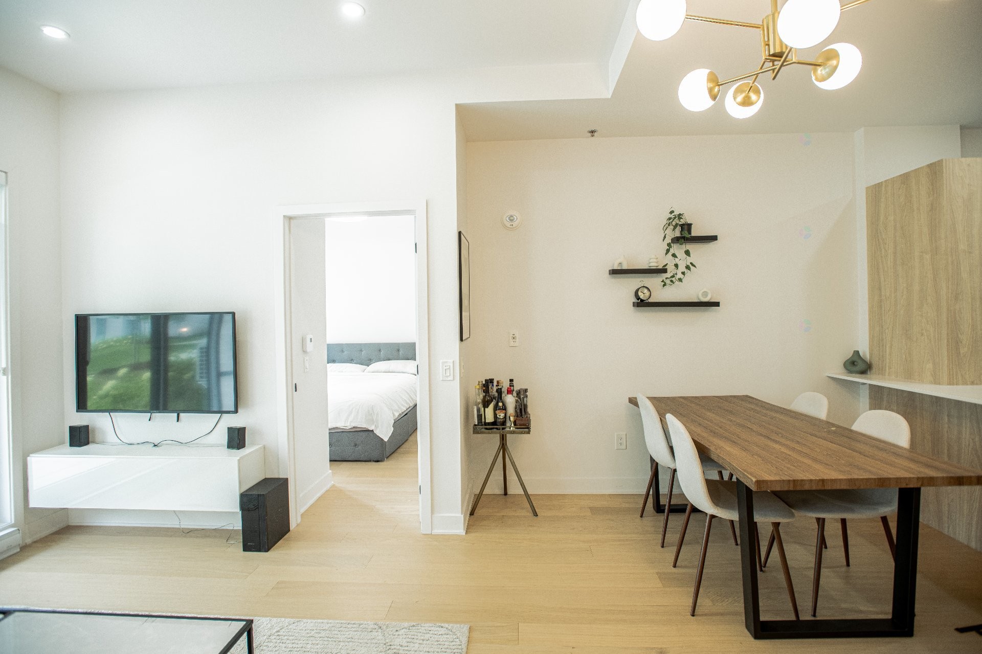 









2030


Rue Lucien-Thimens

, 112,
Montréal (Saint-Laurent),




QC
H4R0T2

