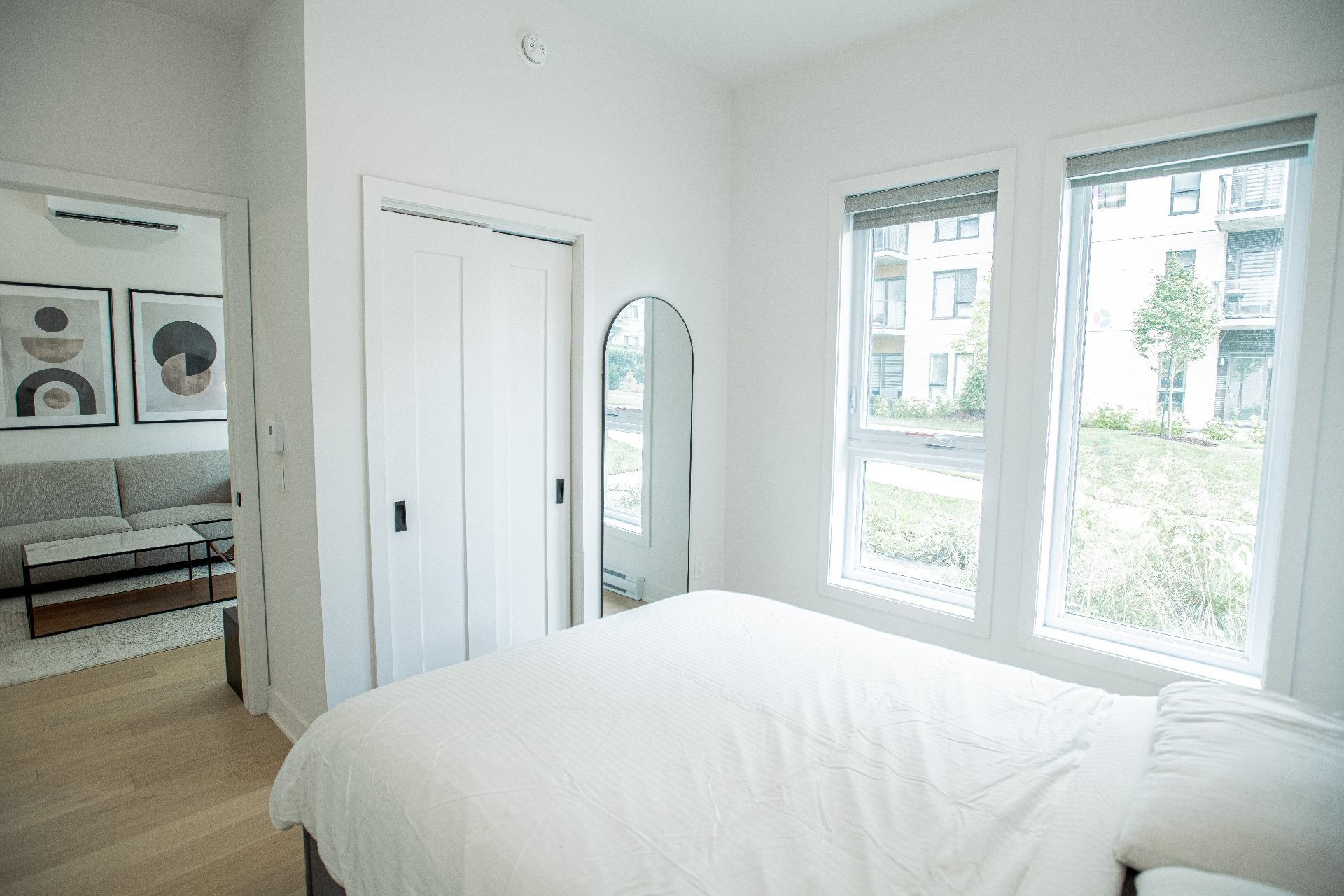 









2030


Rue Lucien-Thimens

, 112,
Montréal (Saint-Laurent),




QC
H4R0T2

