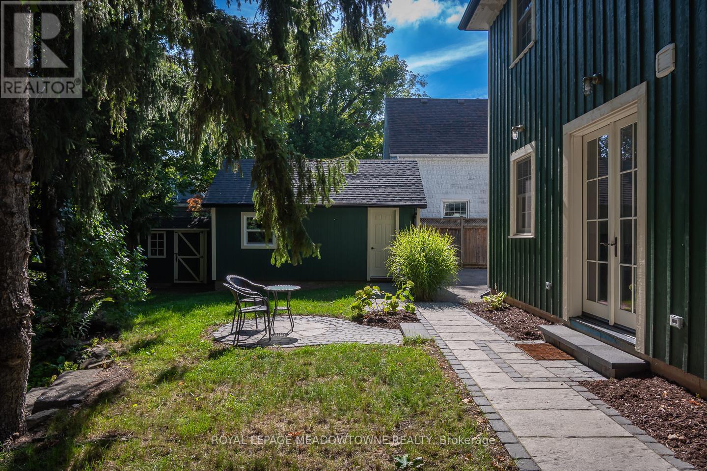 












49 JAMES STREET

,
Milton,




Ontario
L9T2P5

