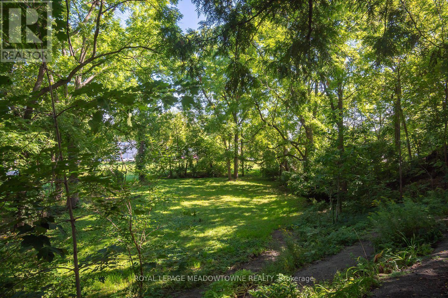 












49 JAMES STREET

,
Milton,




Ontario
L9T2P5

