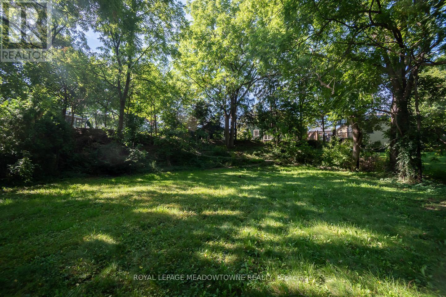 












49 JAMES STREET

,
Milton,




Ontario
L9T2P5

