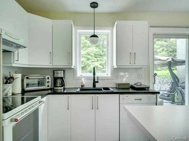 









42


Av. Vital

,
Saint-Sauveur,




QC
J0R1R5

