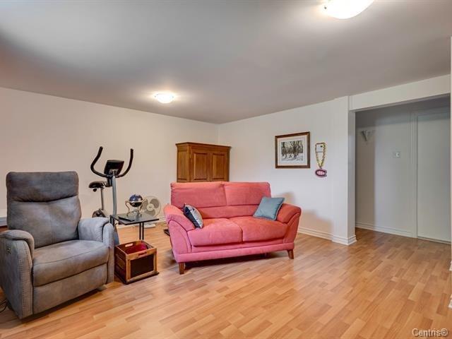 









42


Av. Vital

,
Saint-Sauveur,




QC
J0R1R5

