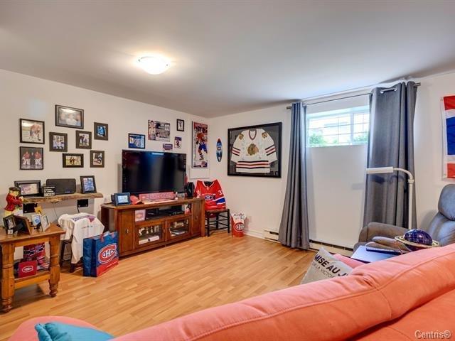 









42


Av. Vital

,
Saint-Sauveur,




QC
J0R1R5

