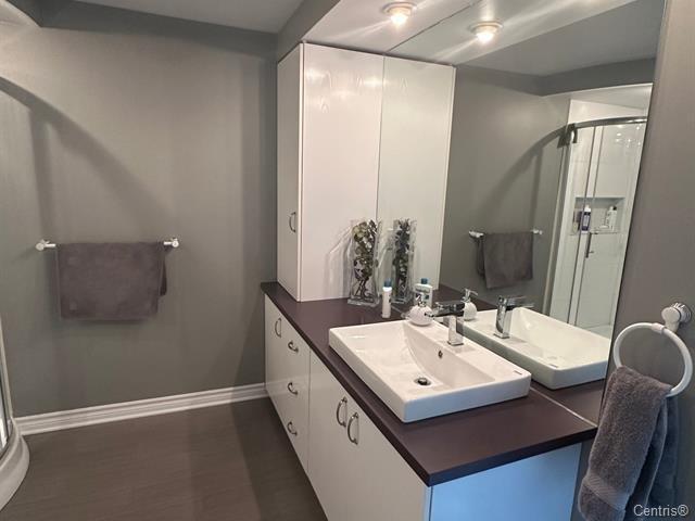 









42


Av. Vital

,
Saint-Sauveur,




QC
J0R1R5

