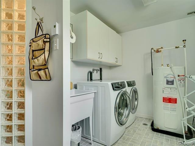 









42


Av. Vital

,
Saint-Sauveur,




QC
J0R1R5

