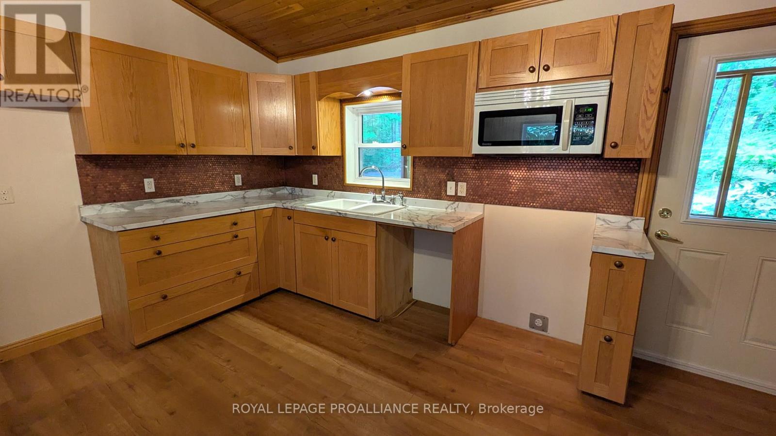 












145 MAPLE ROAD

,
Marmora and Lake (Marmora Ward),




Ontario
K0K2M0

