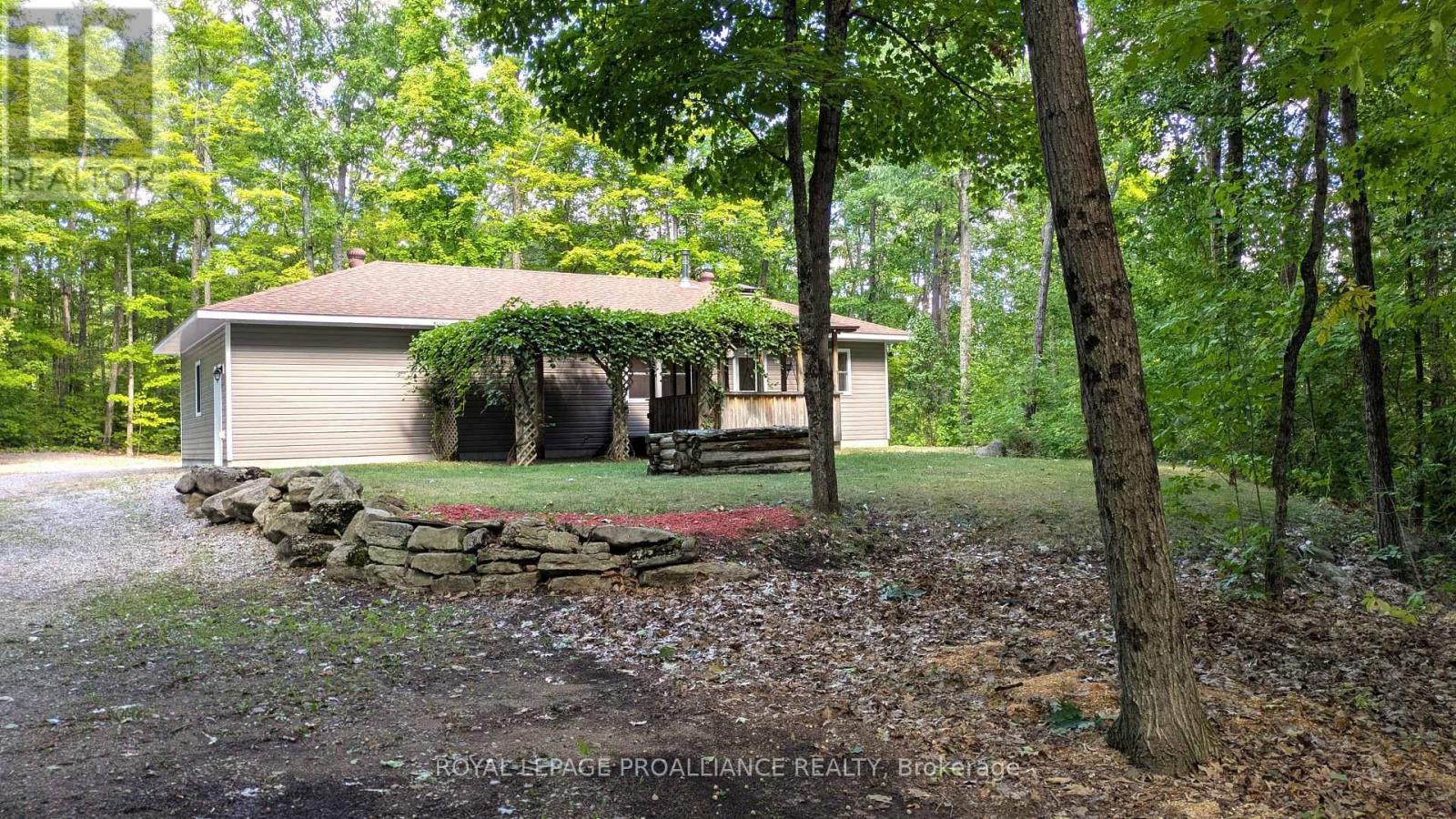 












145 MAPLE ROAD

,
Marmora and Lake (Marmora Ward),




Ontario
K0K2M0

