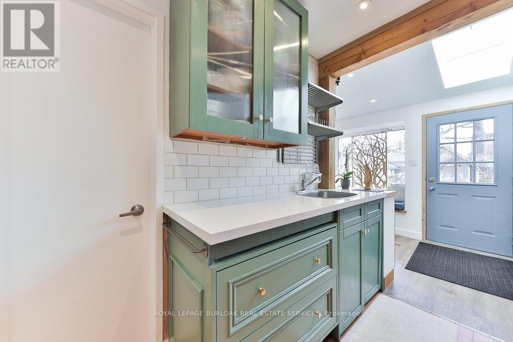 












39 TWENTY FOURTH STREET

,
Toronto,




Ontario
M8V3N3

