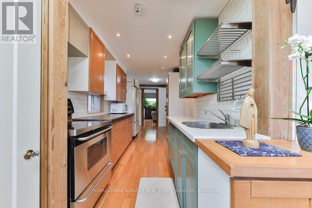 












39 TWENTY FOURTH STREET

,
Toronto,




Ontario
M8V3N3

