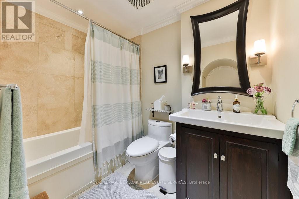 












39 TWENTY FOURTH STREET

,
Toronto,




Ontario
M8V3N3

