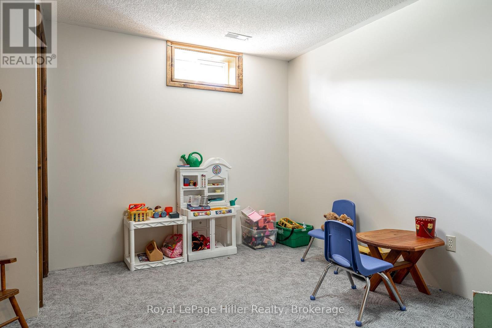 












177 BLENHEIM COURT

,
West Perth (Mitchell),




Ontario
N0K1N0

