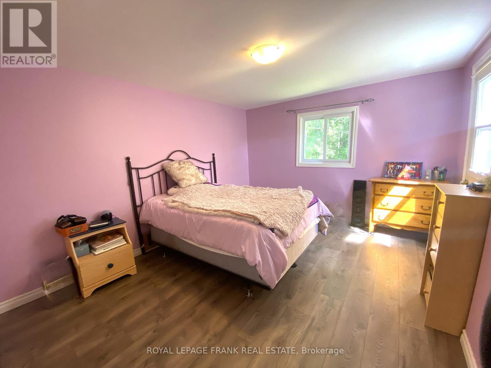












83 BELMONT STREET

,
Havelock-Belmont-Methuen (Belmont-Methuen),




Ontario
K0L1Z0

