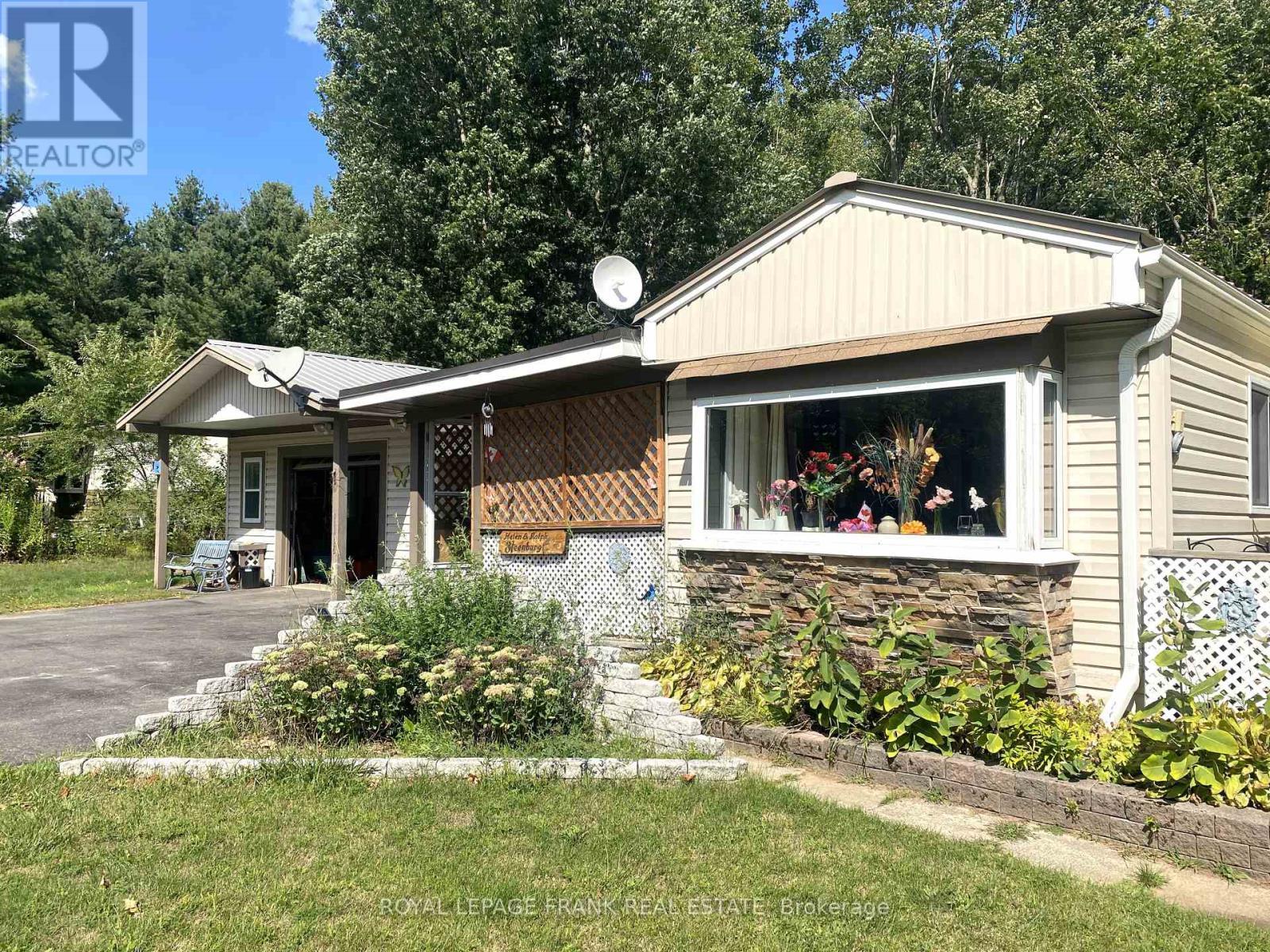 












83 BELMONT STREET

,
Havelock-Belmont-Methuen (Belmont-Methuen),




Ontario
K0L1Z0

