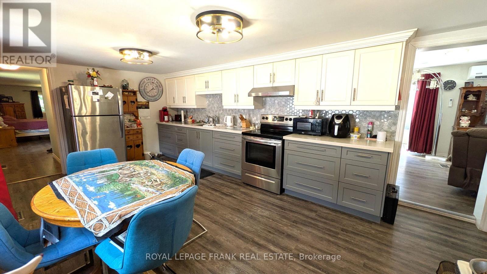 












83 BELMONT STREET

,
Havelock-Belmont-Methuen (Belmont-Methuen),




Ontario
K0L1Z0

