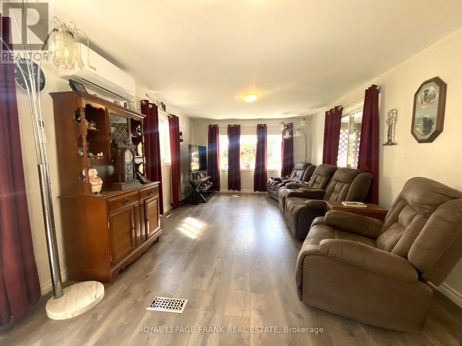 












83 BELMONT STREET

,
Havelock-Belmont-Methuen (Belmont-Methuen),




Ontario
K0L1Z0

