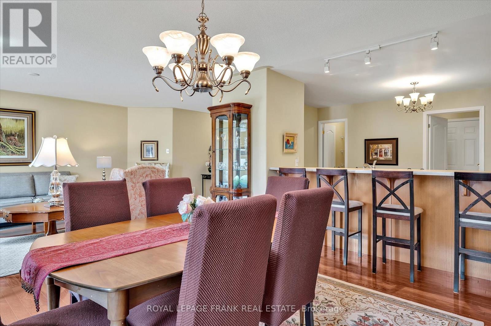 












12 - 877 WENTWORTH STREET

,
Peterborough (Otonabee Ward 1),




Ontario
K9J8R7

