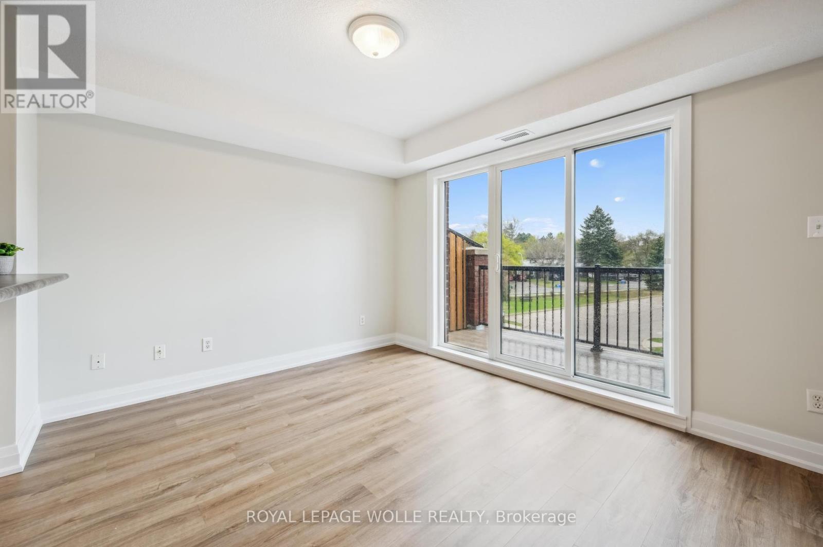 












12D - 45 CEDARHILL CRESCENT

,
Kitchener,




Ontario
N2E0A2


