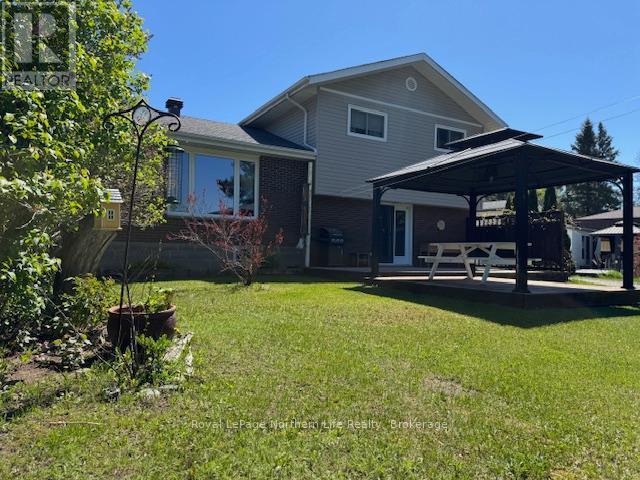 












1054 EVANSVILLE DRIVE

,
West Nipissing (Sturgeon Falls),




Ontario
P2B2K4

