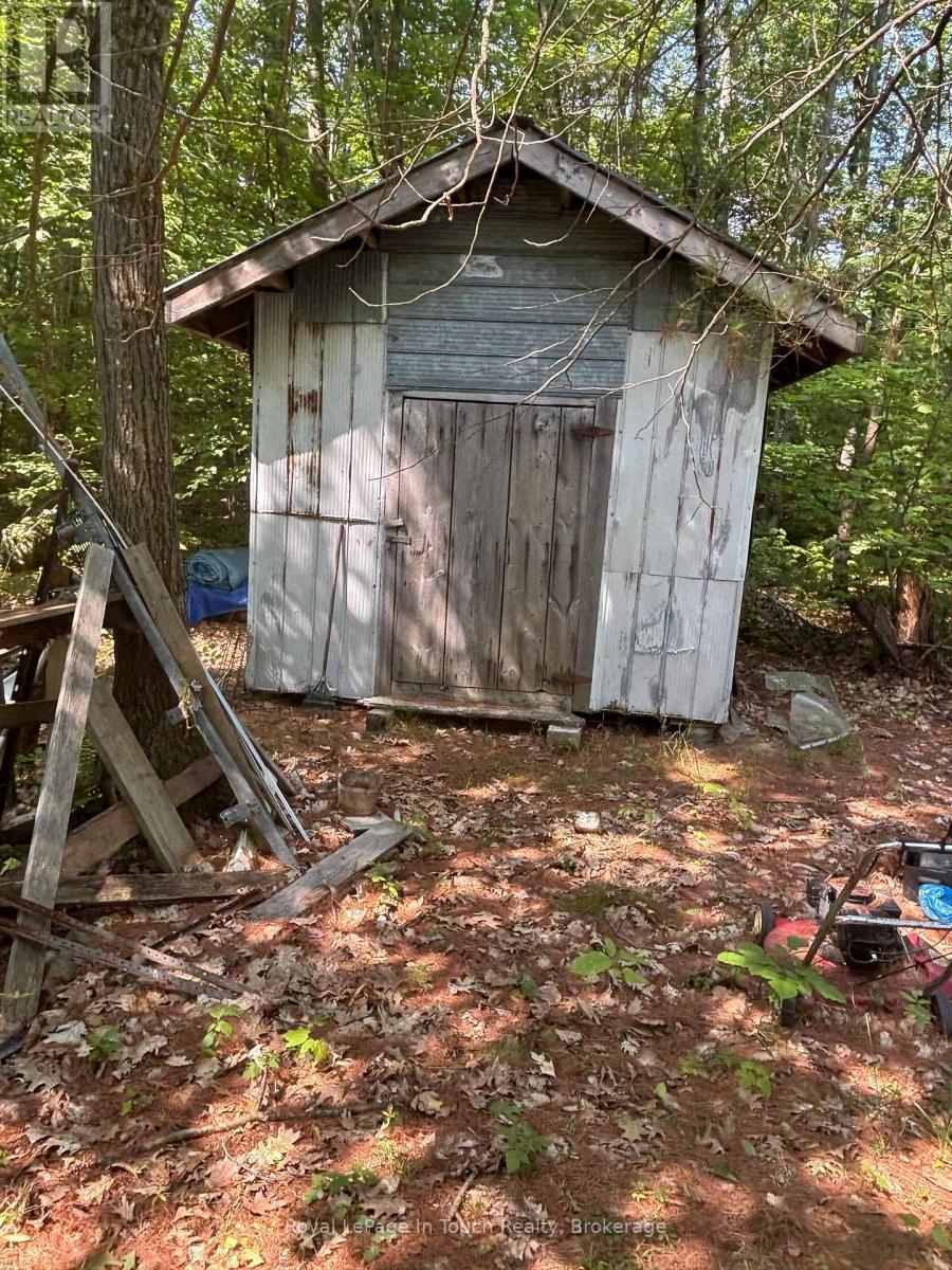 












B207   LOT43 B207 LOT 43 ISLAND E

,
The Archipelago (Archipelago South),




Ontario
L0J2T0


