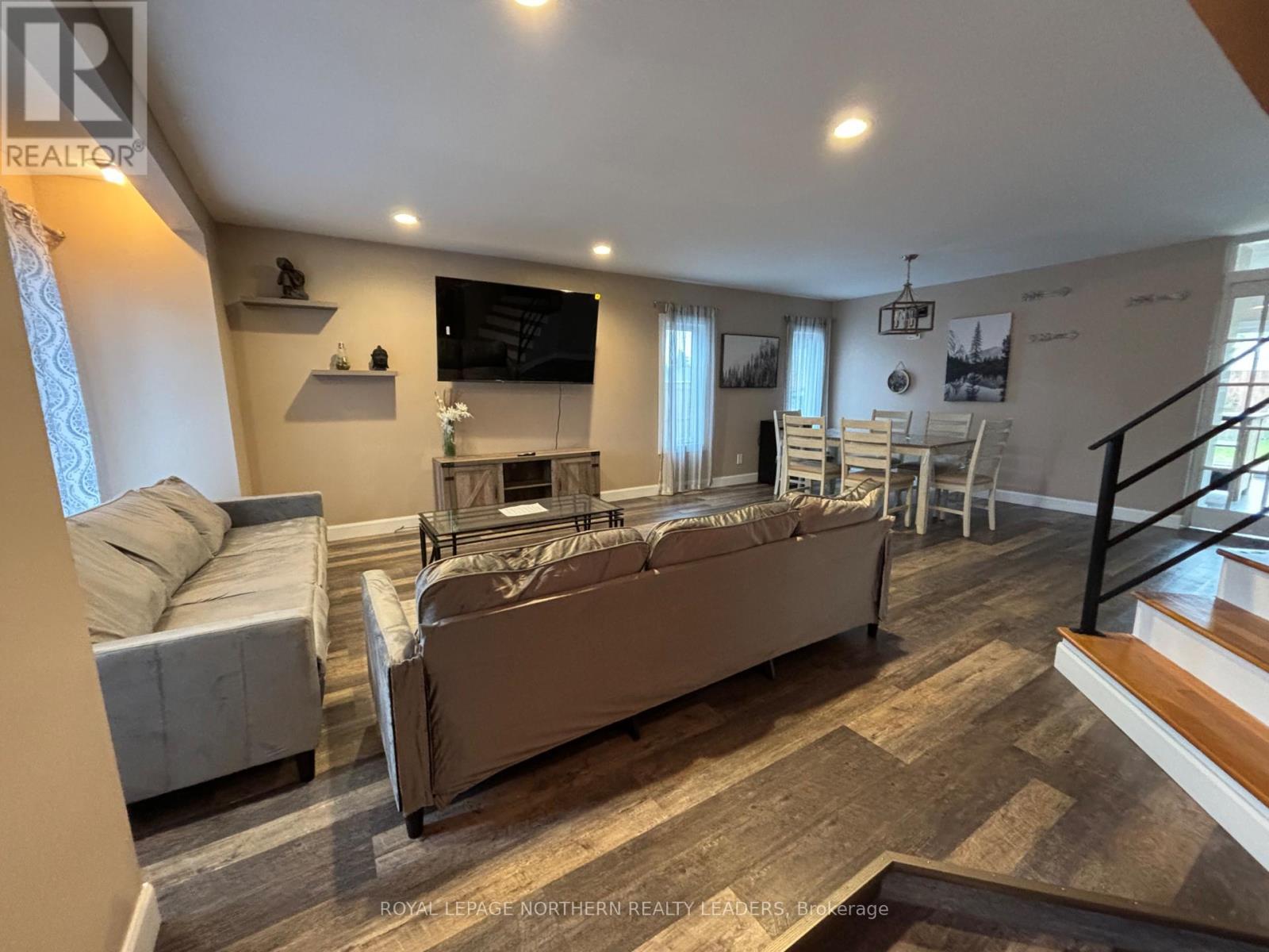 












57 VICTORIA AVENUE S

,
Cochrane,




Ontario
P0L1C0

