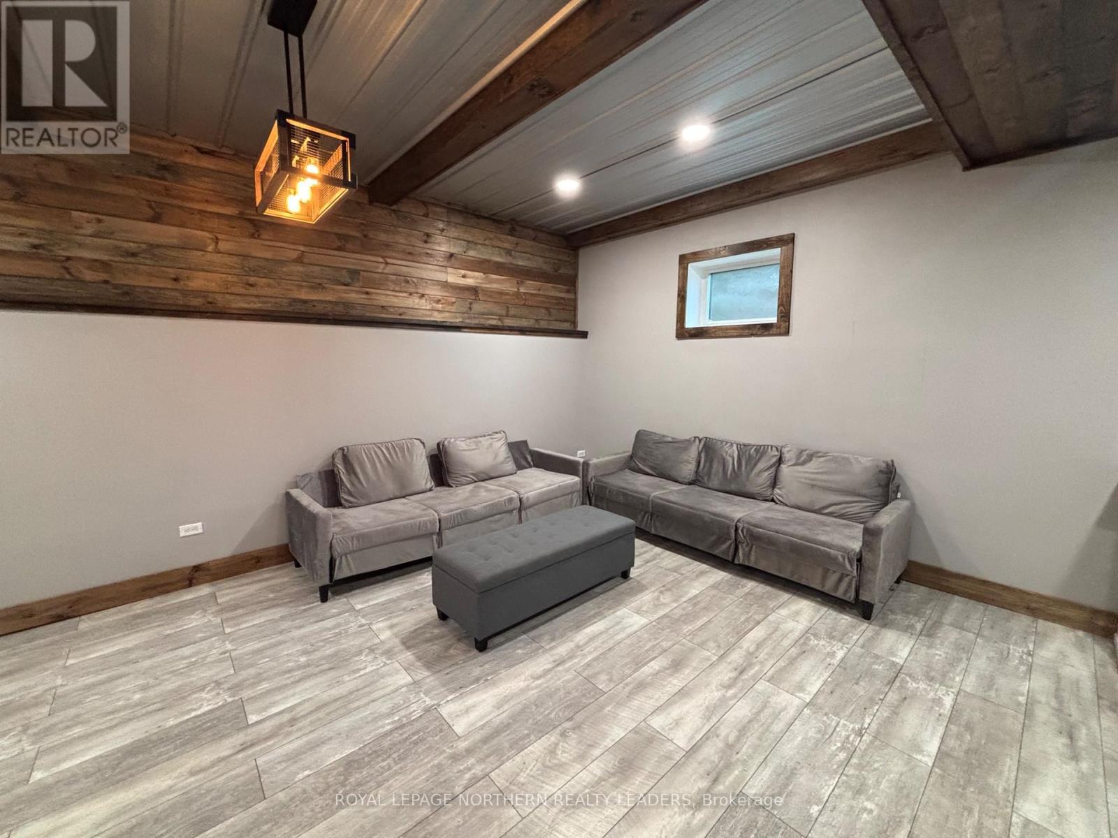 












57 VICTORIA AVENUE S

,
Cochrane,




Ontario
P0L1C0

