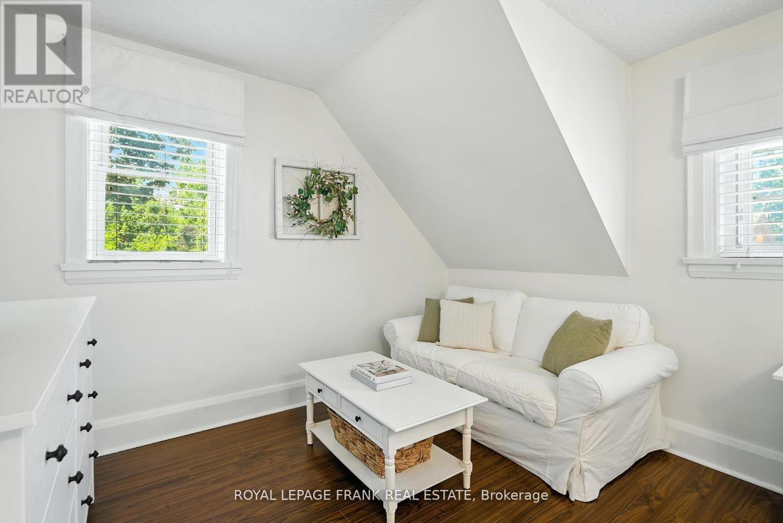 












41 SUSSEX STREET N

,
Kawartha Lakes (Lindsay),




Ontario
K9V4H6

