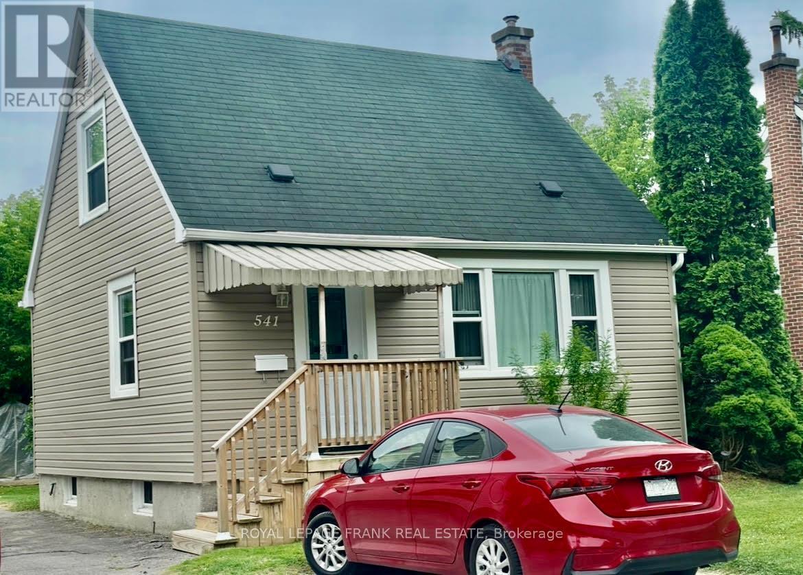 












541 MCKELLAR STREET

,
Peterborough (Otonabee Ward 1),




Ontario
K9J1R1


