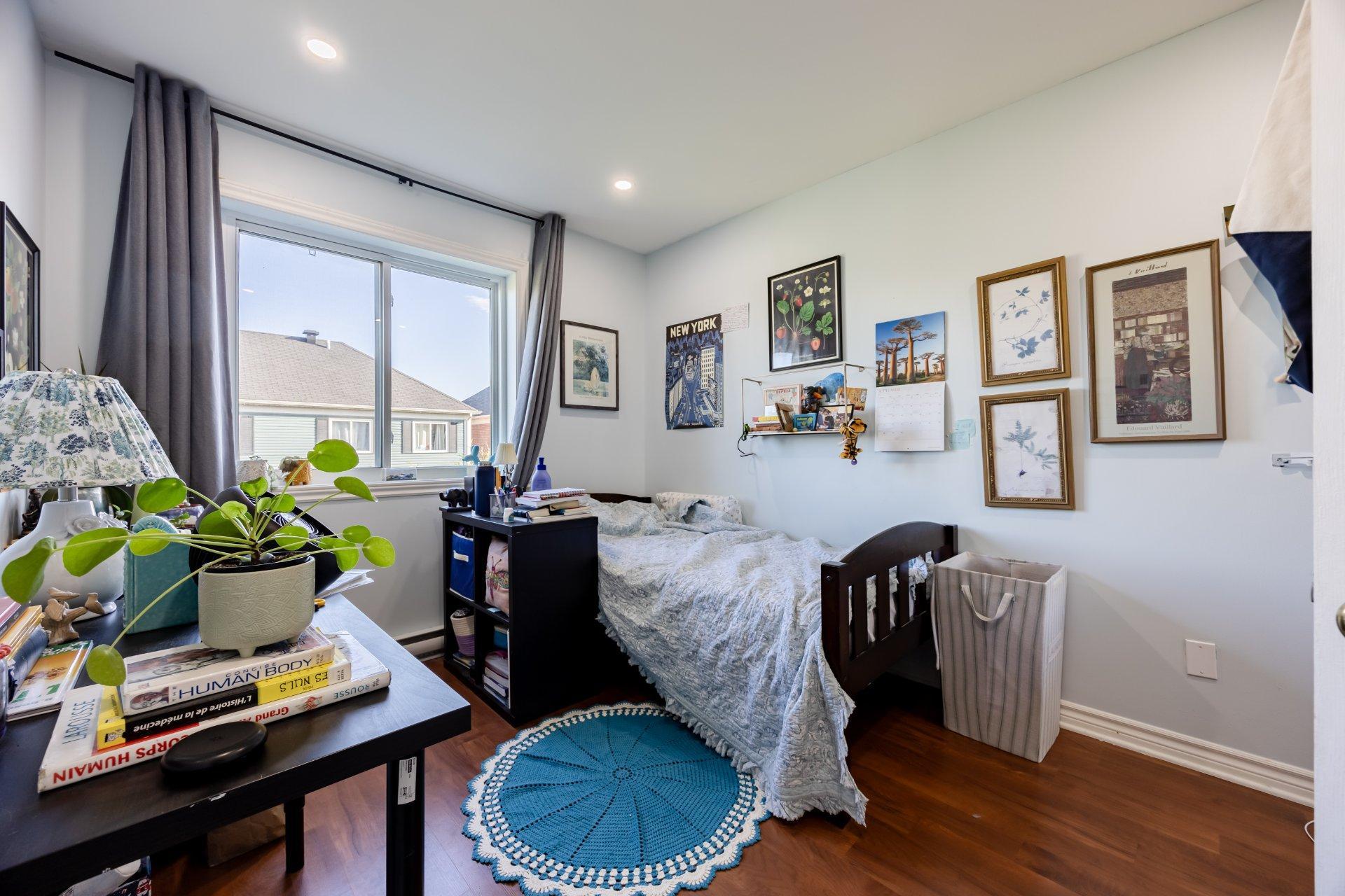 









6464


Rue Claudel

,
Brossard,




QC
J4Z0G8

